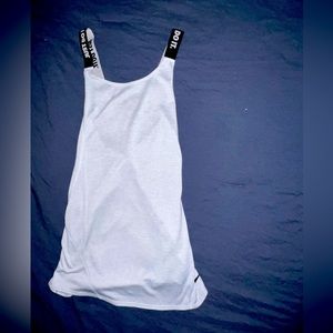 Nike cross back gray